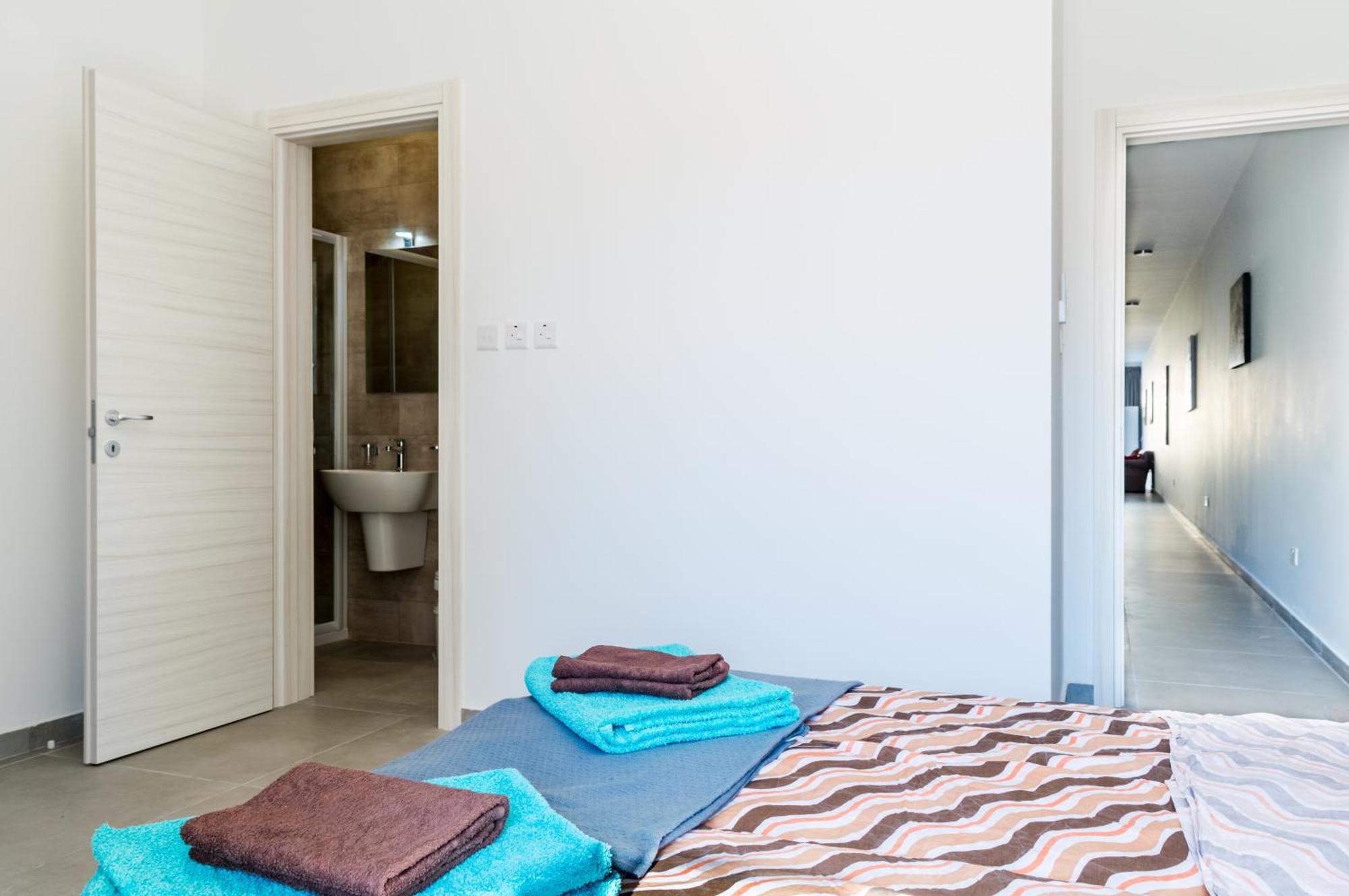 Spacious Brand New Apartment Hc Balcony 3 Bdr 2 Bth Bugibba St. Paul's Bay Exterior photo